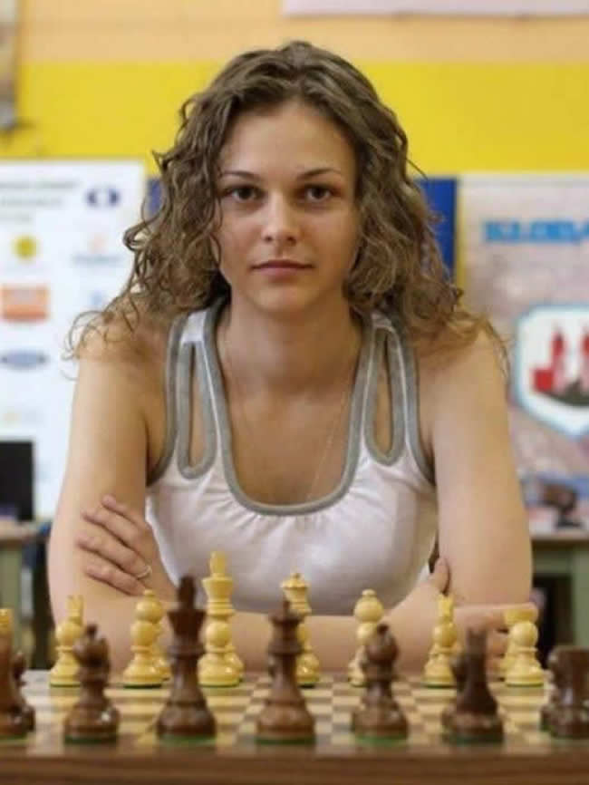 Anna Muzychuk: La Campeona que Perdió Dos Títulos por Negarse a Jugar en Arabia Saudí