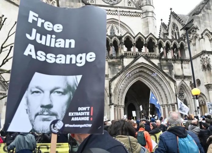 En el Caso Assange Están en Juego las Libertades Básicas de la Prensa