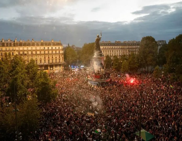 El Fascismo Mordió el Polvo en Francia: ¡Viva la Izquierda Mier...!