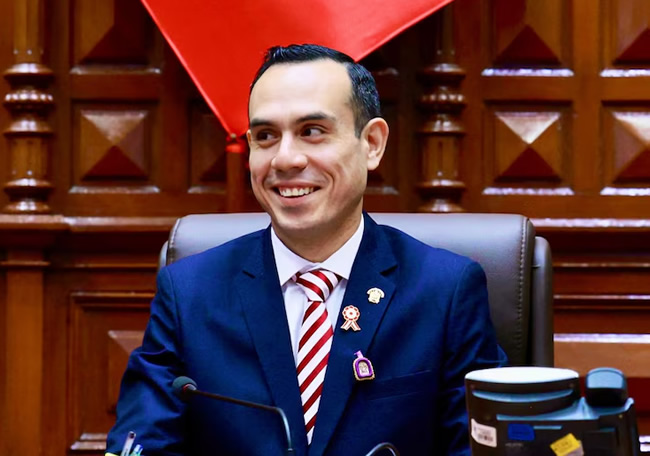 José Jeri: El Político que Llegó a la Presidencia por Carambola